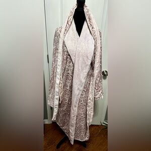Casa Zeta-Jones Reversible Rose Patterned Pink Robe 2X